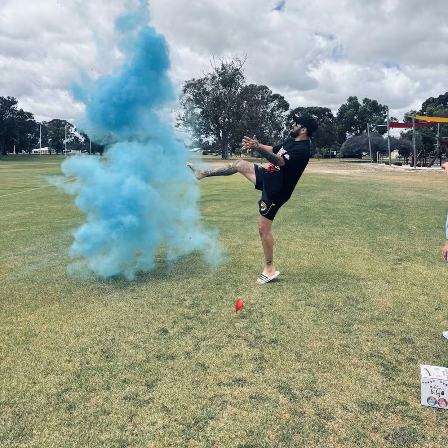 Gender Reveal AFL Footy - Perth Gender Reveals